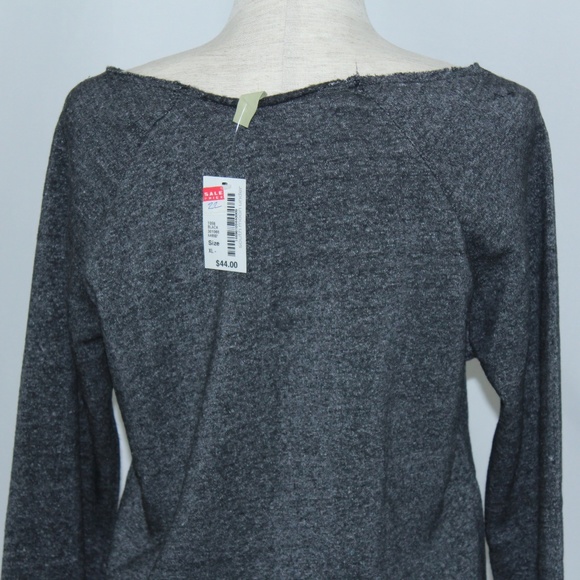 NWT Sweatshirt with Raw Edge Wide Neckline and Front Pouch Pocket Size XL - Picture 3 of 3